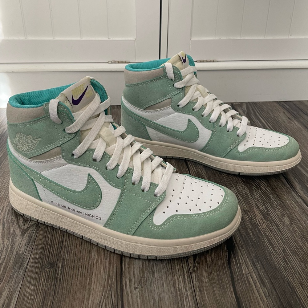 Rare Nike Air Jordan 1 Retro High OG “Turbo Green” Size 7 Men/8.5 Women - Picture 12 of 16